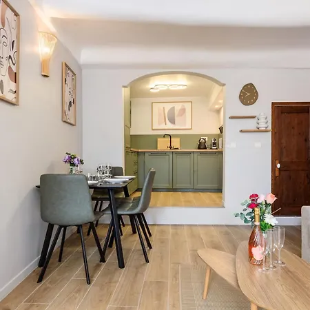 Vieux Chateau Ii - Agreable 2 Pieces - Vue - Vieille Apartmán *